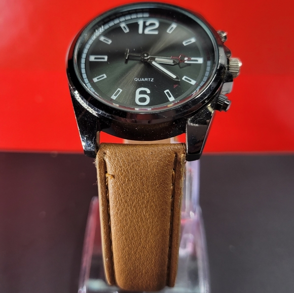 Men's Watch - Picture 3 of 10